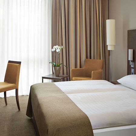 Intercityhotel Darmstadt Exterior photo