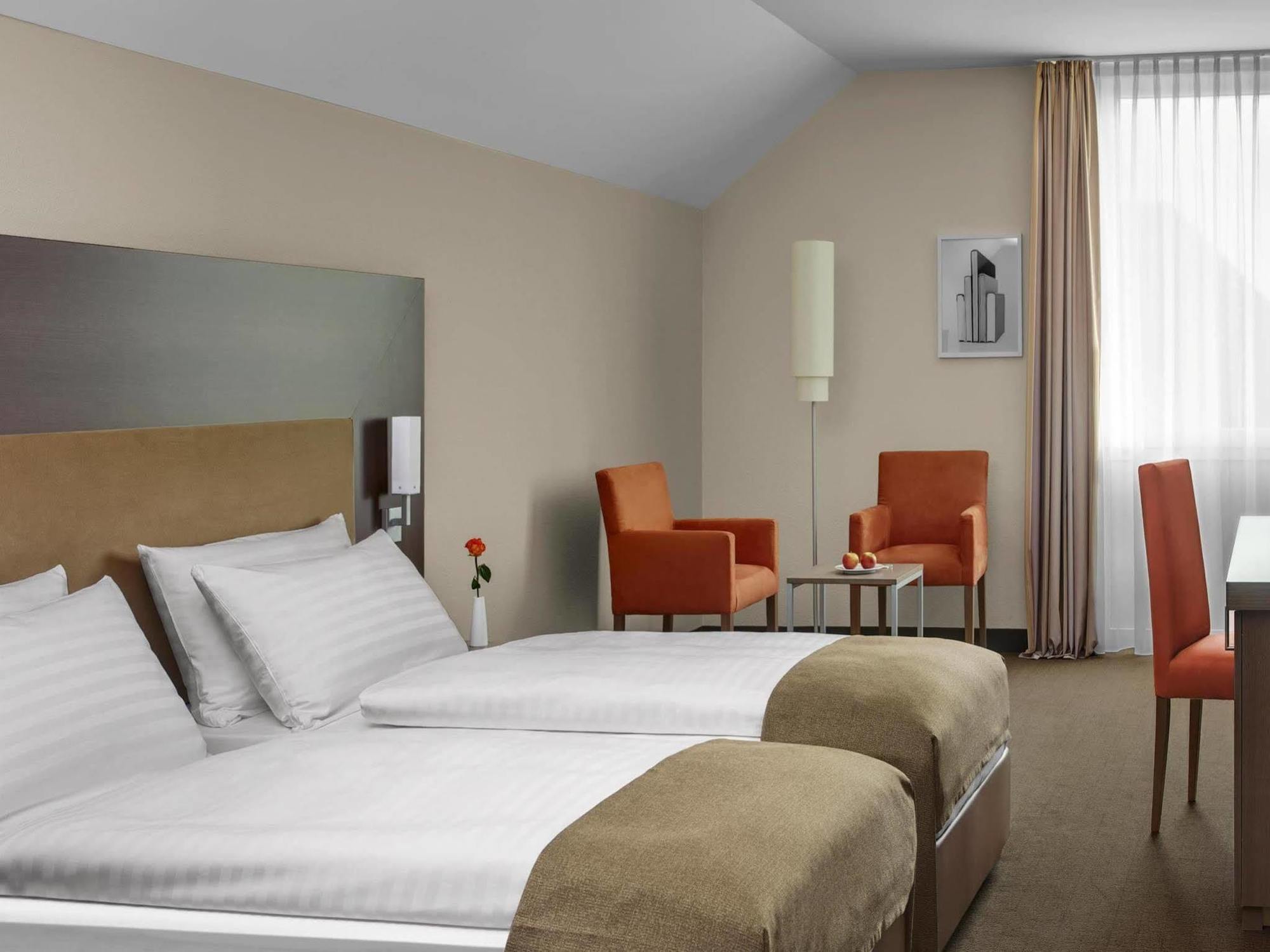 Intercityhotel Darmstadt Exterior photo